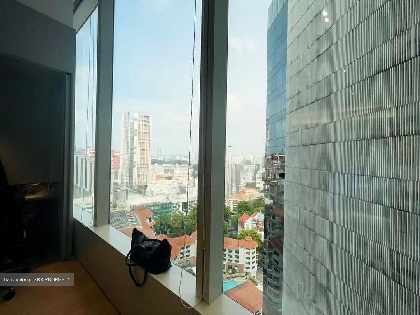 The Central (D1), Office #626369051